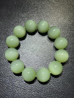 和田玉碧玉冰荧光20mm手串