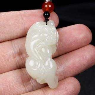 马艺涵 和田玉貔貅吊坠一步登天貔貅招财进宝男女款玉石挂坠玉吊坠