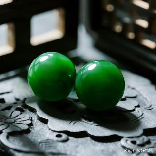 和田玉品牌排名前十:解密最受欢迎的玉器选择,助你优雅与好运并存