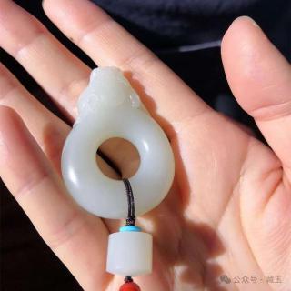 和田玉:有一种顶级,叫灯泡料!