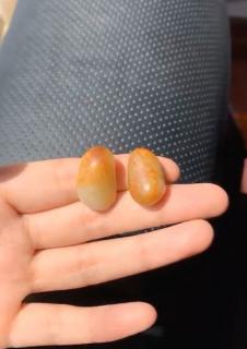 美仑美奂的新疆和田玉红皮籽料原石吊坠💎金镶玉包金更漂亮🍀