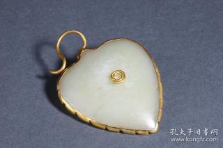 旧藏,和田玉包金一鸣惊人叶形耳坠